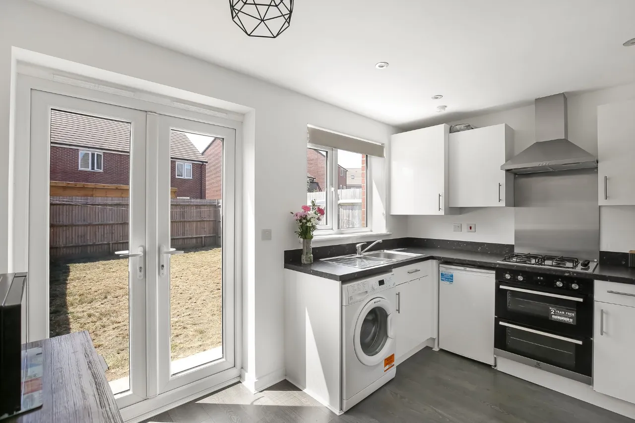 Ponting Place, Salisbury, Wiltshire, SP2 9FY, photo 2