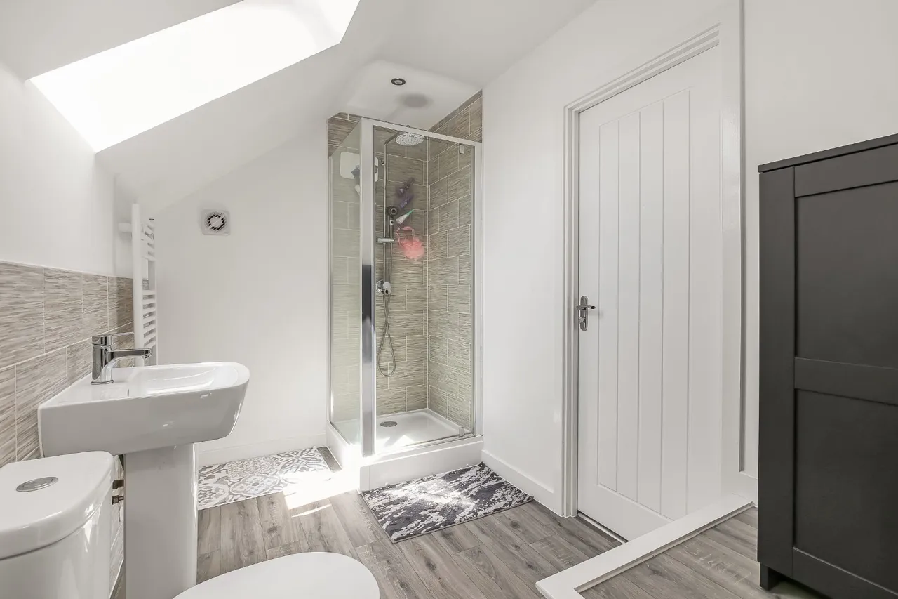 Ponting Place, Salisbury, Wiltshire, SP2 9FY, photo 8