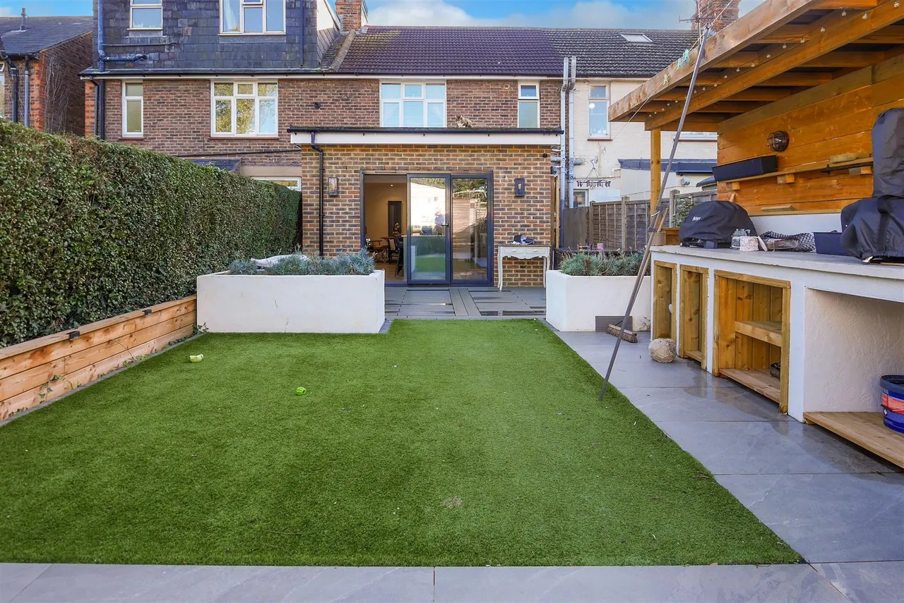 Sandfield Avenue, Wick, photo 7