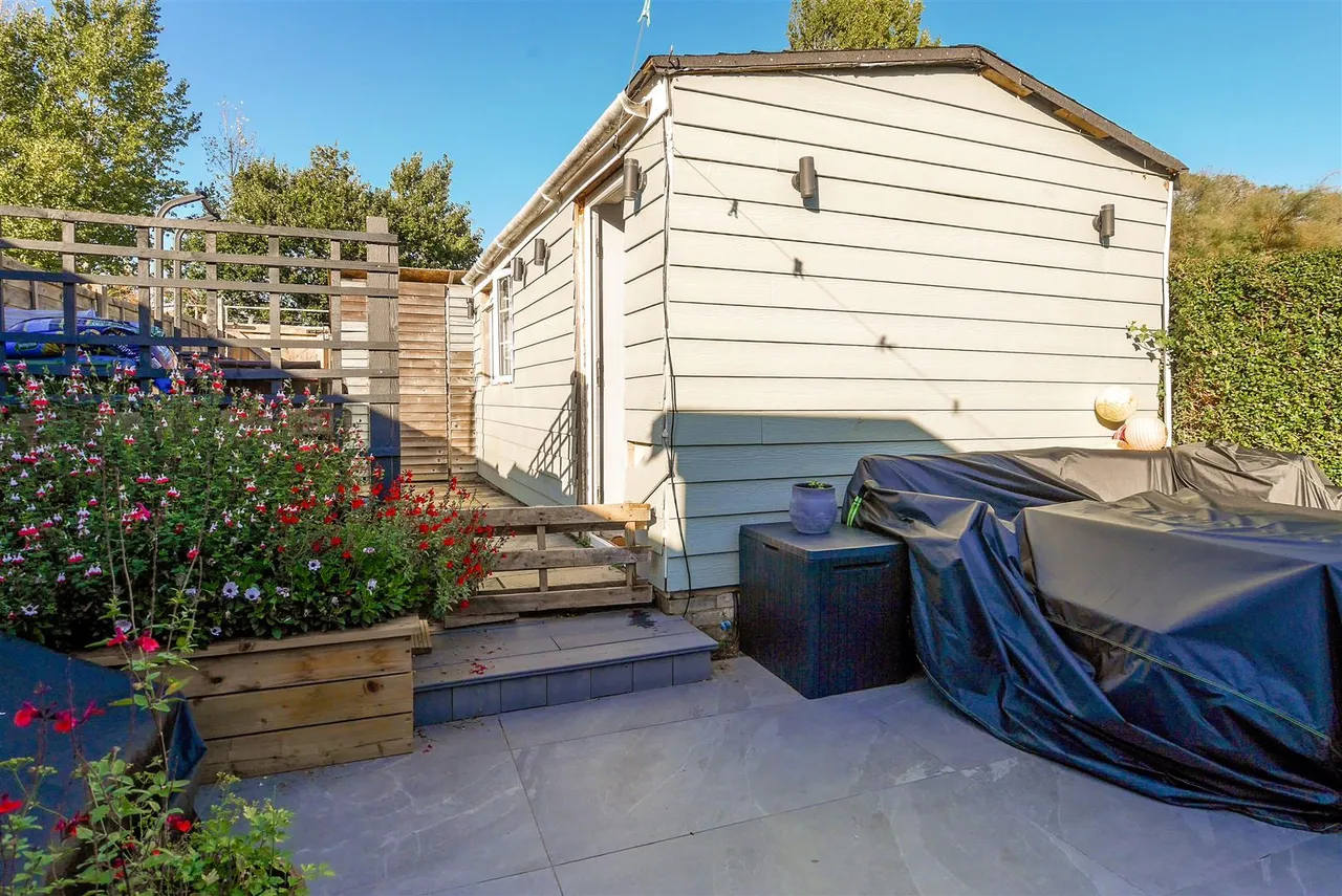 Sandfield Avenue, Wick, photo 9