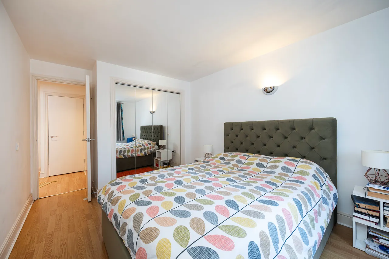 Flat 309 Naylor Building West, 1 Assam Street, London, photo 6