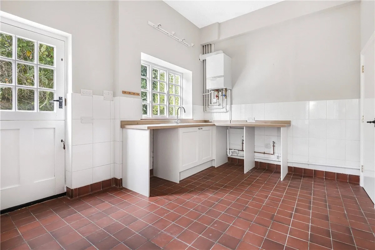 Breakspear Road South, Ickenham, UB10, photo 32