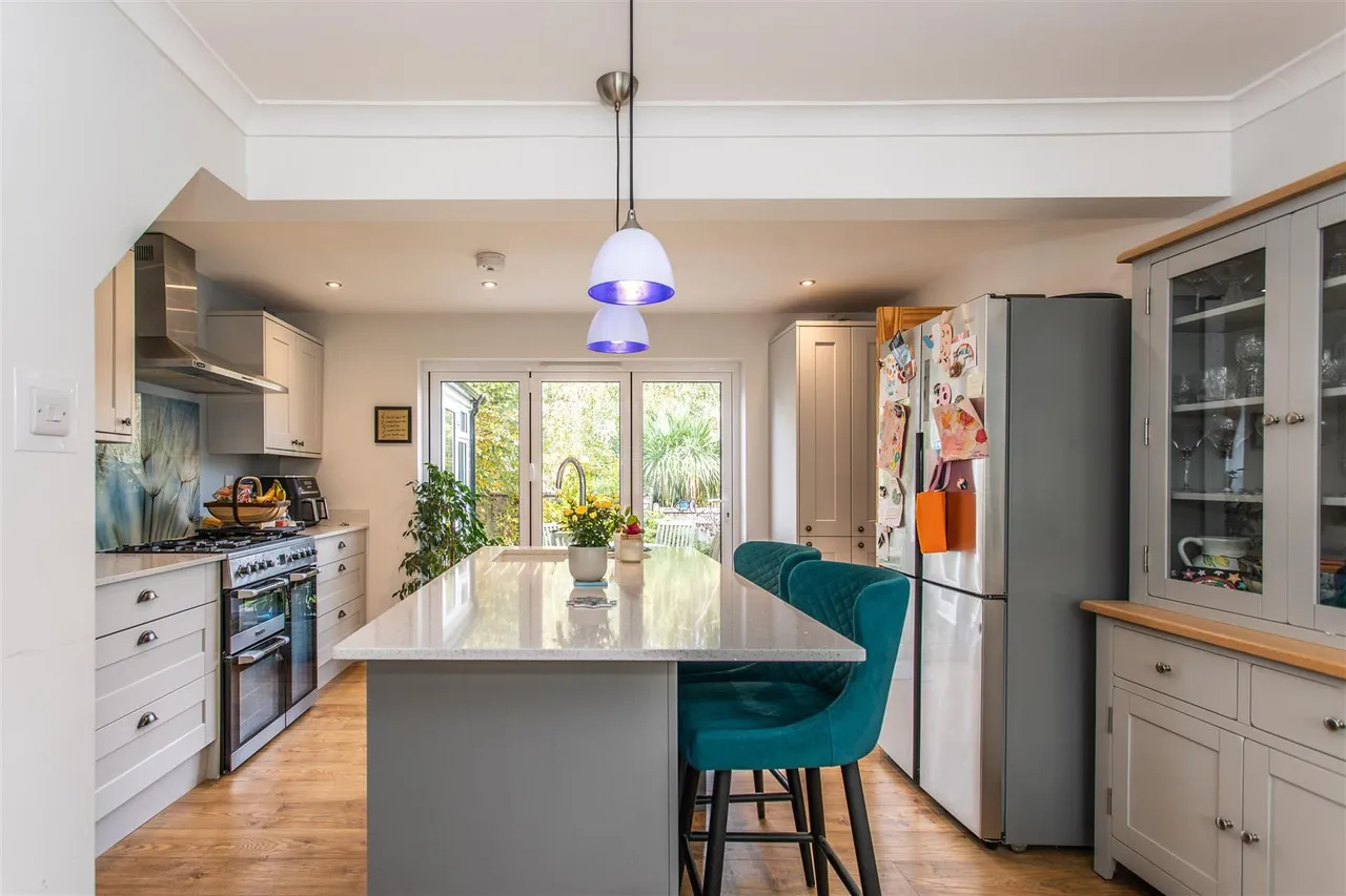 Claremont Rise, Uckfield, East Sussex, TN22 2AH, photo 5