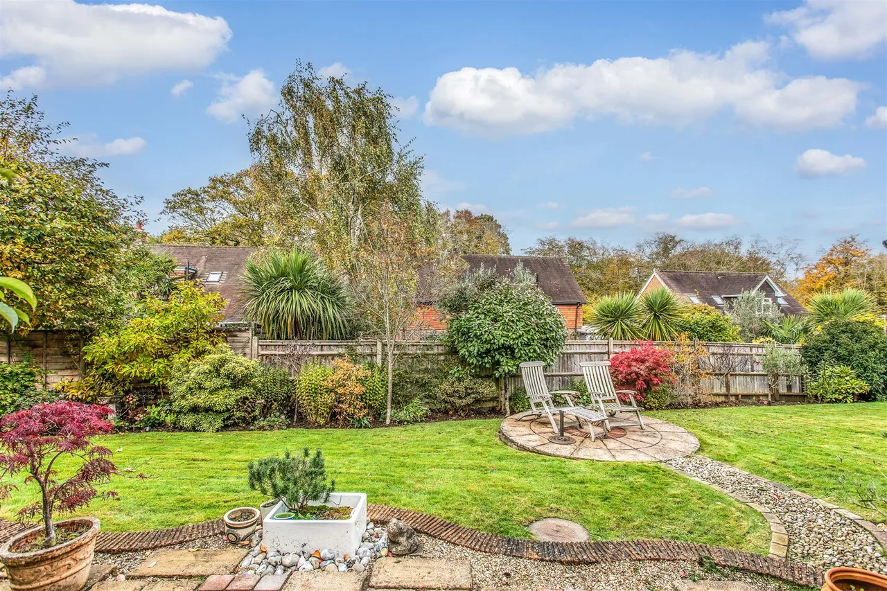 Claremont Rise, Uckfield, East Sussex, TN22 2AH, photo 29