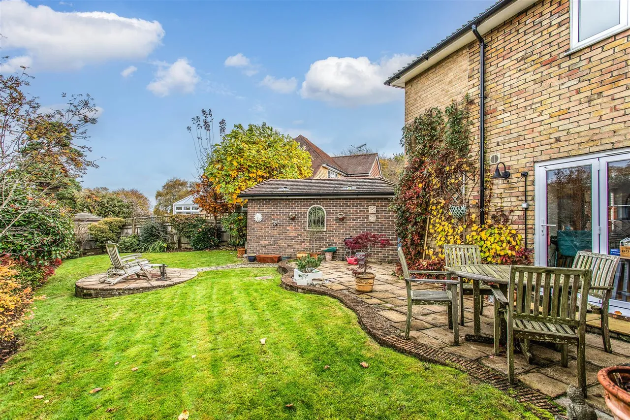Claremont Rise, Uckfield, East Sussex, TN22 2AH, photo 34
