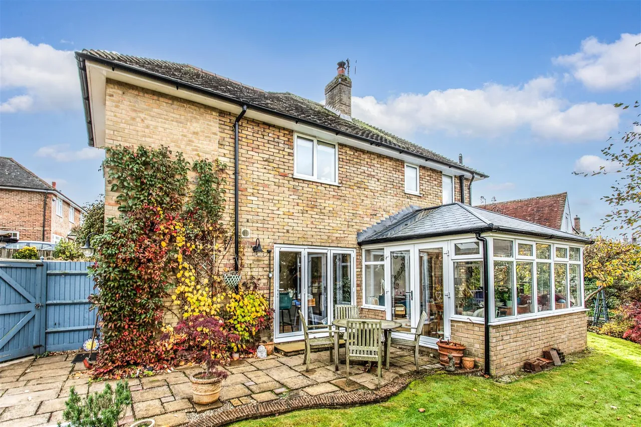 Claremont Rise, Uckfield, East Sussex, TN22 2AH, photo 35