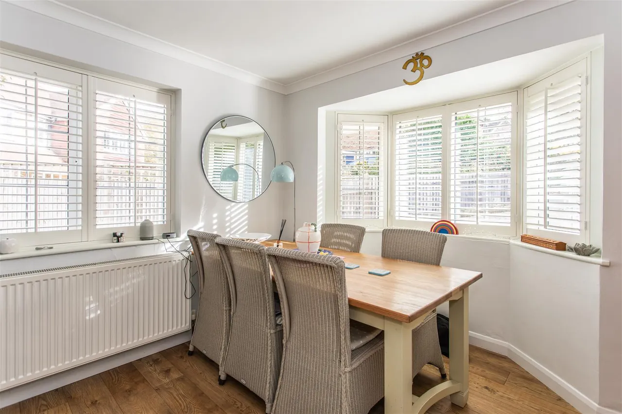Claremont Rise, Uckfield, East Sussex, TN22 2AH, photo 9