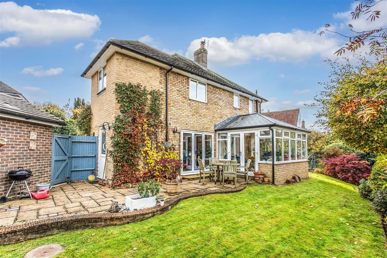 Claremont Rise, Uckfield, East Sussex, TN22 2AH, photo 33