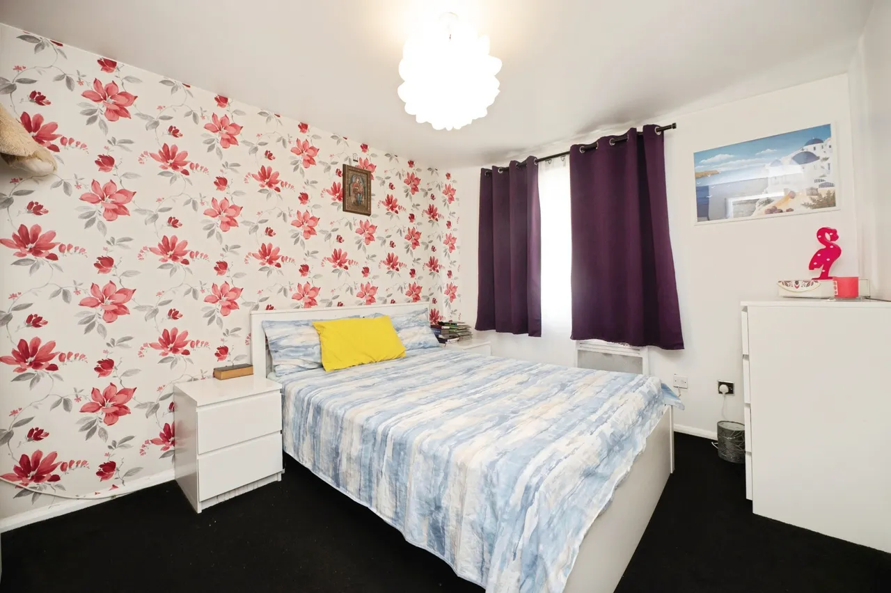 Linnet Way, Purfleet-On-Thames, RM19, photo 6