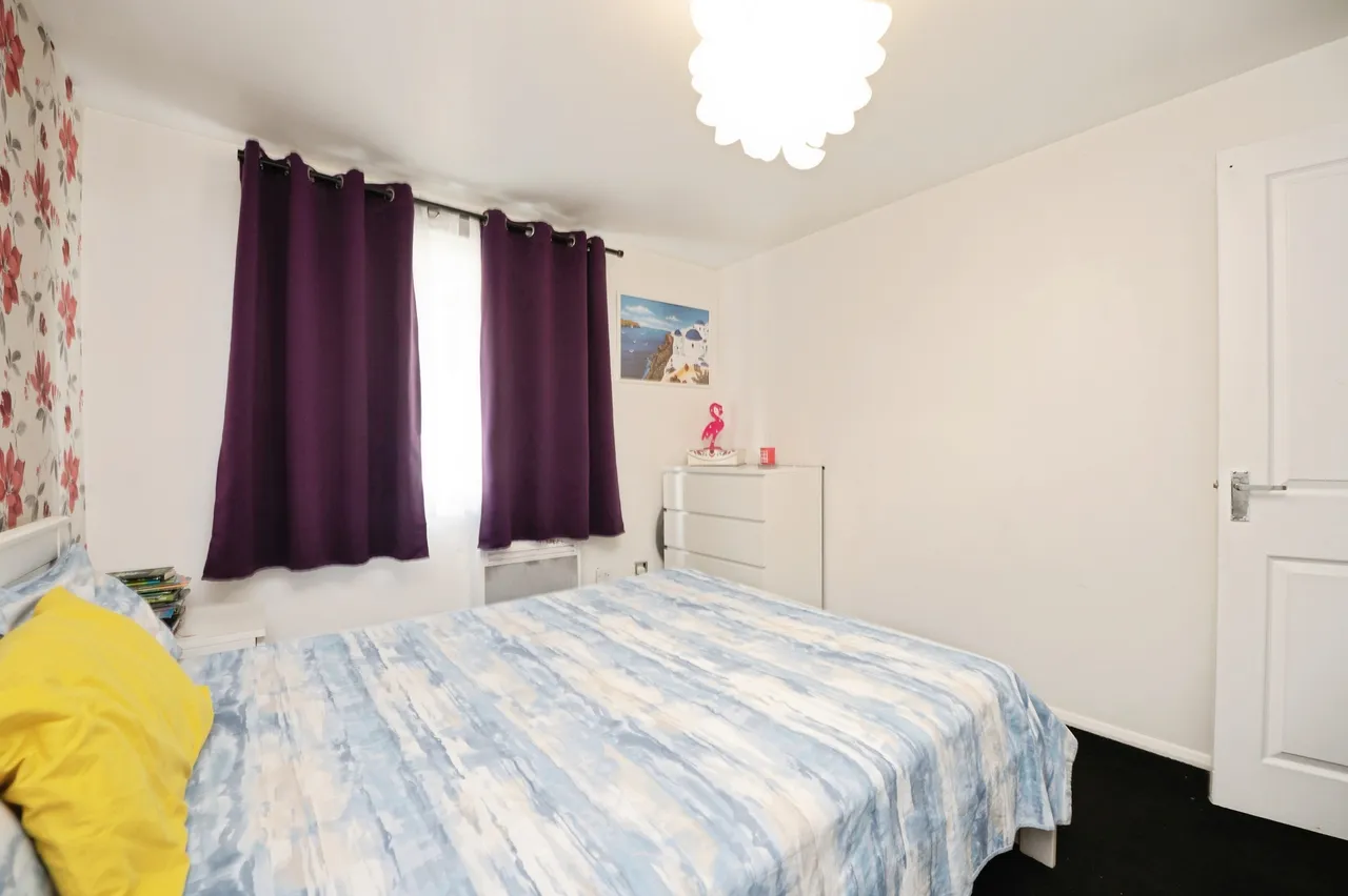 Linnet Way, Purfleet-On-Thames, RM19, photo 7