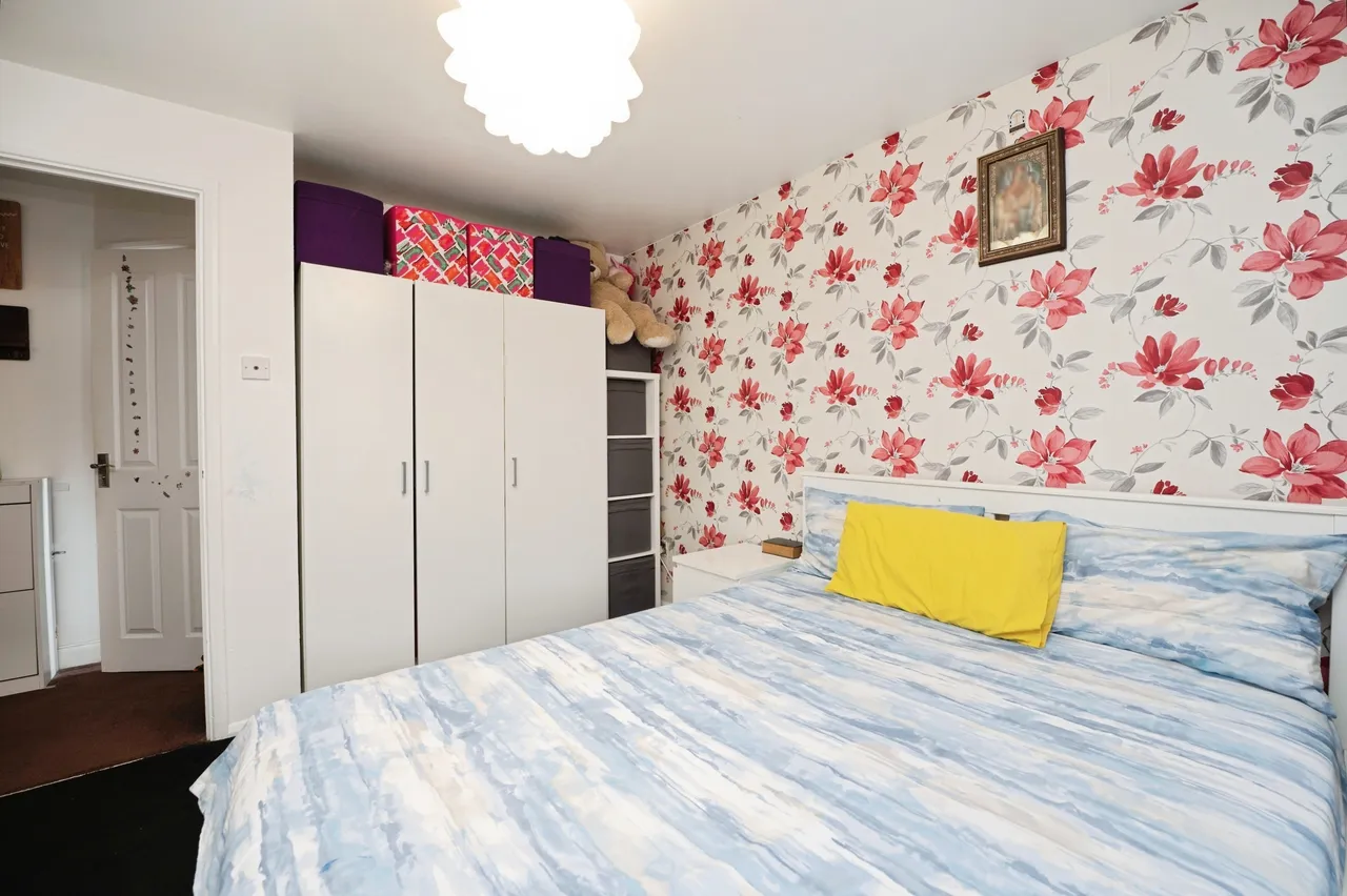 Linnet Way, Purfleet-On-Thames, RM19, photo 8