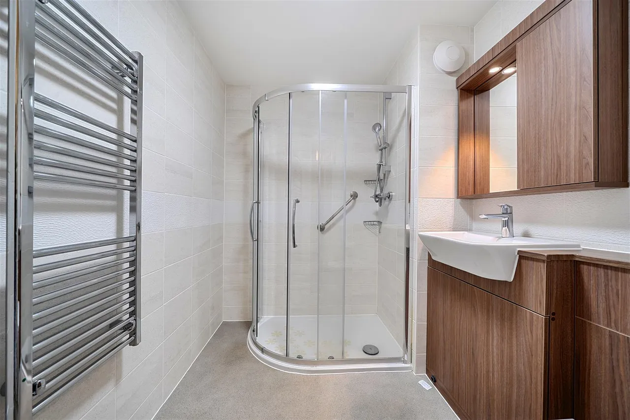 Marsh Road, Pinner, HA5, photo 10