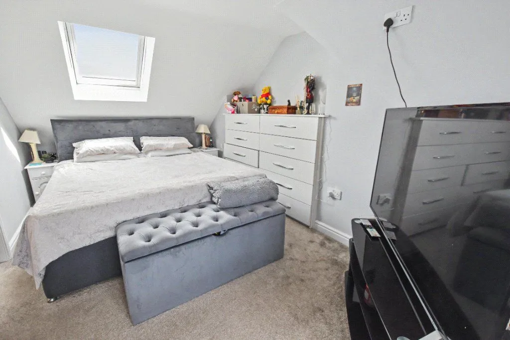 Whitehall Road, Leeds, LS12, photo 5