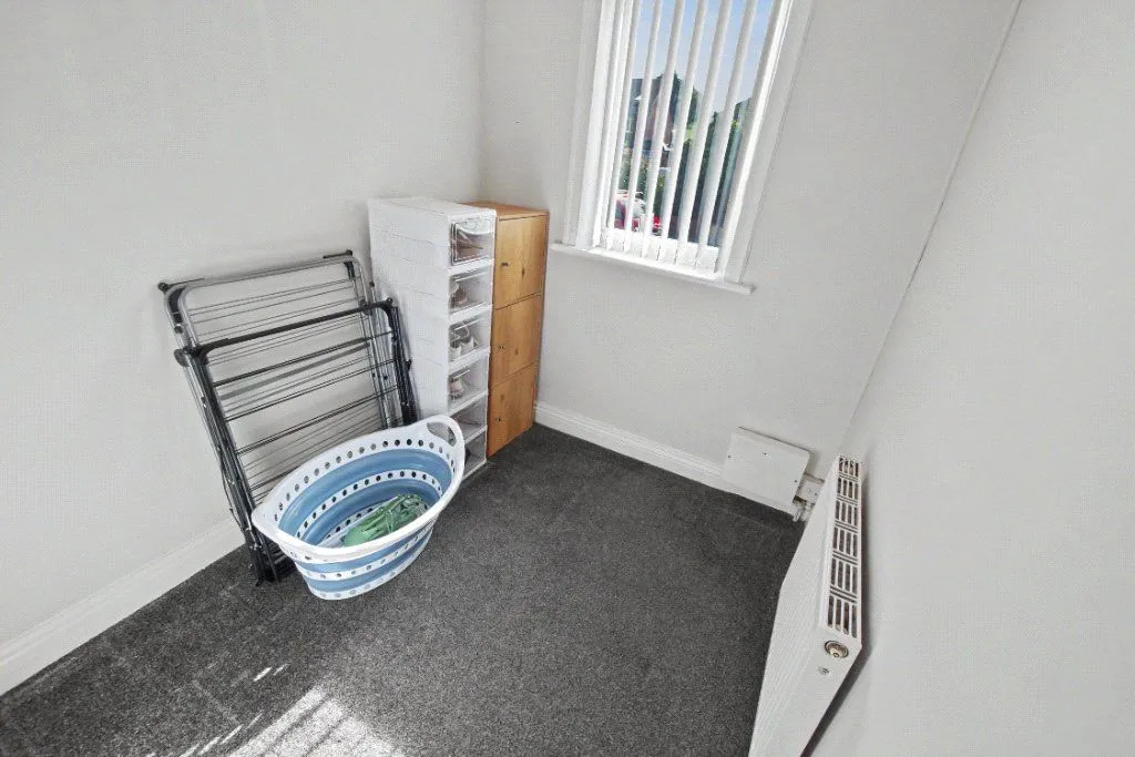 Whitehall Road, Leeds, LS12, photo 20
