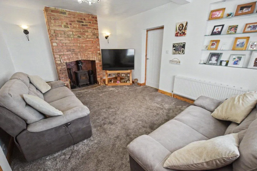 Whitehall Road, Leeds, LS12, photo 2