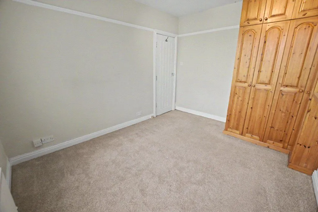 Whitehall Road, Leeds, LS12, photo 17