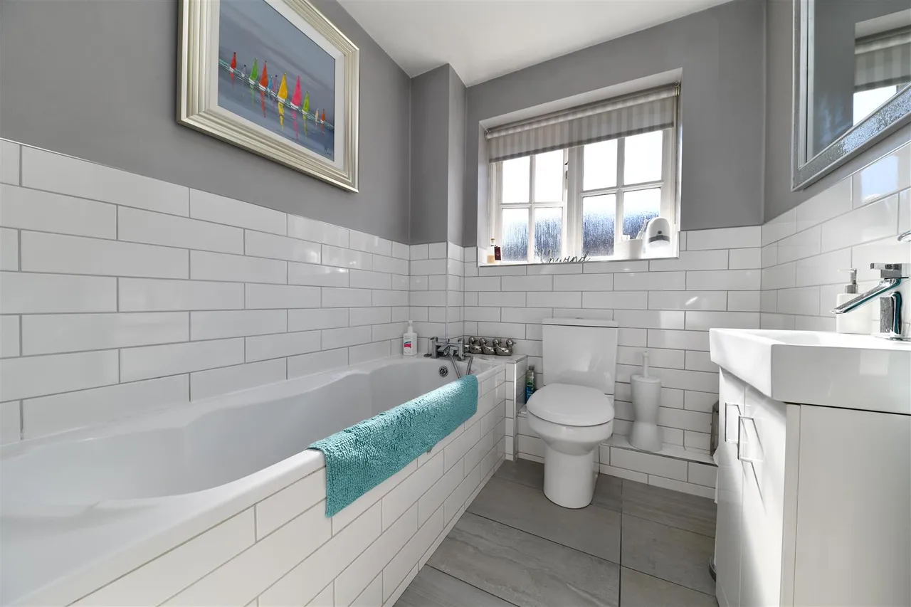 Thirlmere, Stevenage, Herts, SG1 6AQ, photo 9