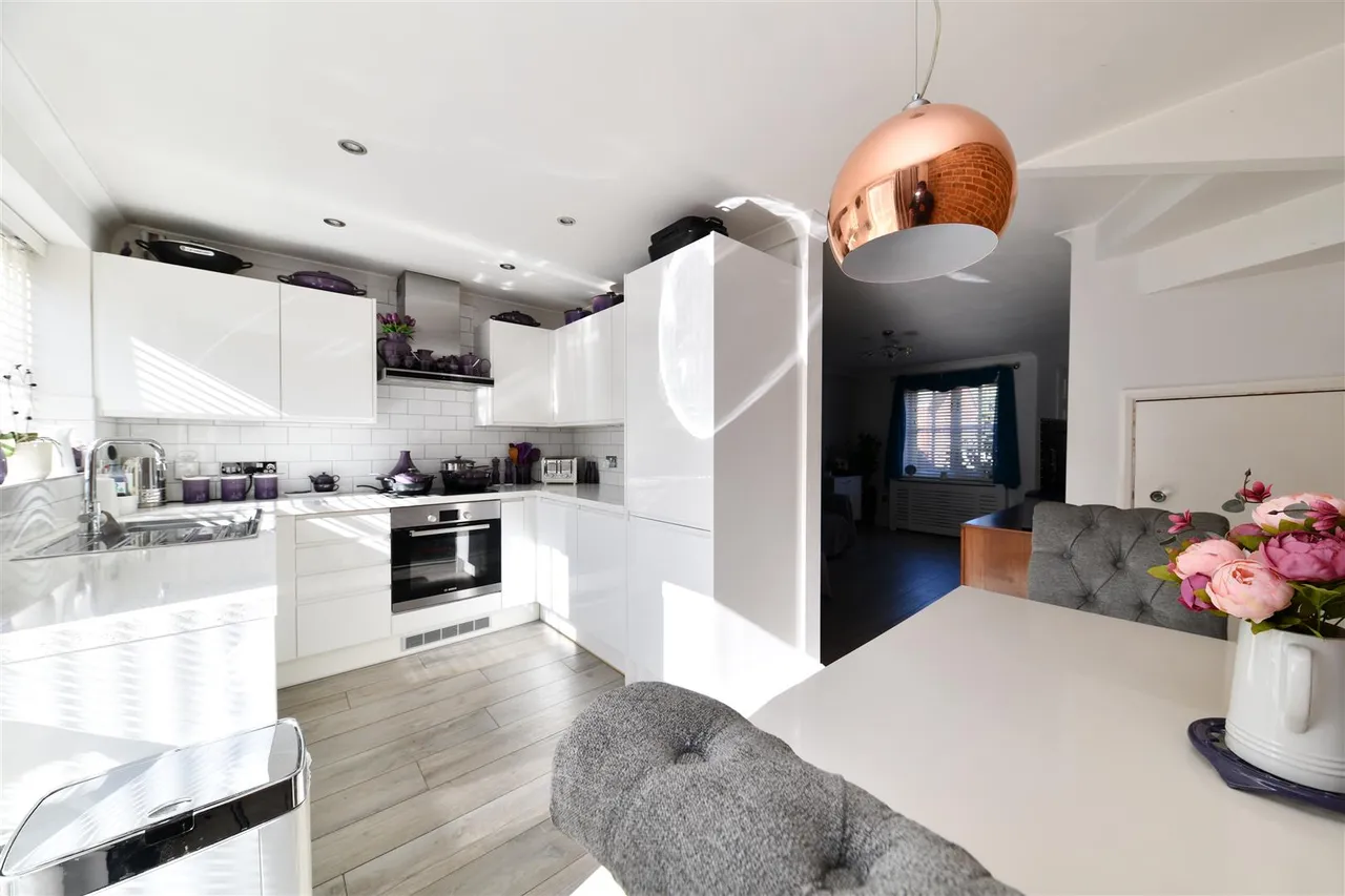 Thirlmere, Stevenage, Herts, SG1 6AQ, photo 12