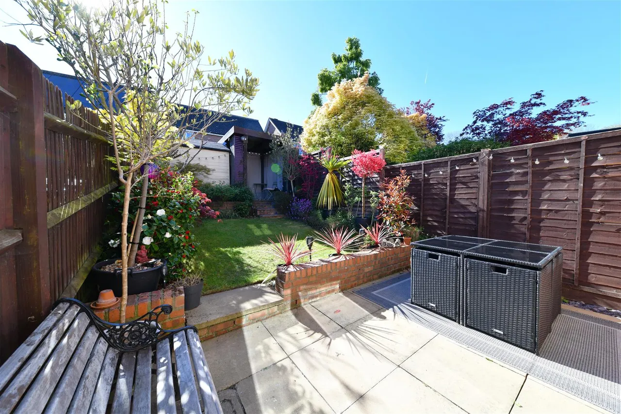 Thirlmere, Stevenage, Herts, SG1 6AQ, photo 10