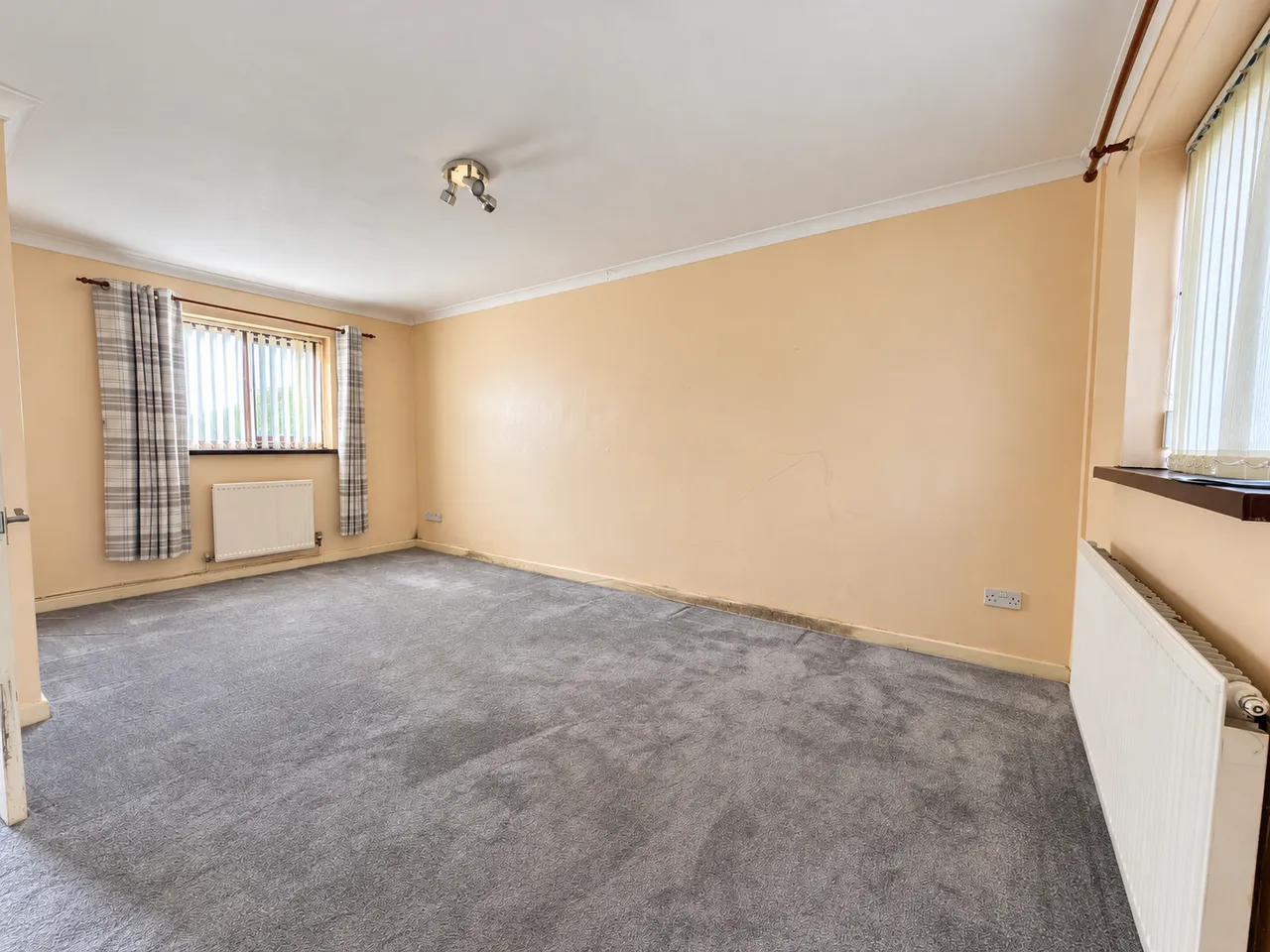 Old Farm Court, Llansamlet, photo 3