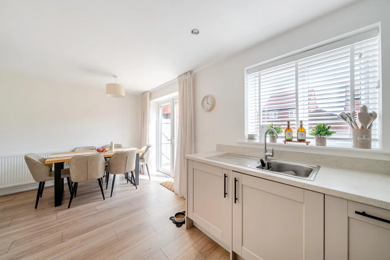 Camellia Way, Witham St Hughs, LN6, photo 8