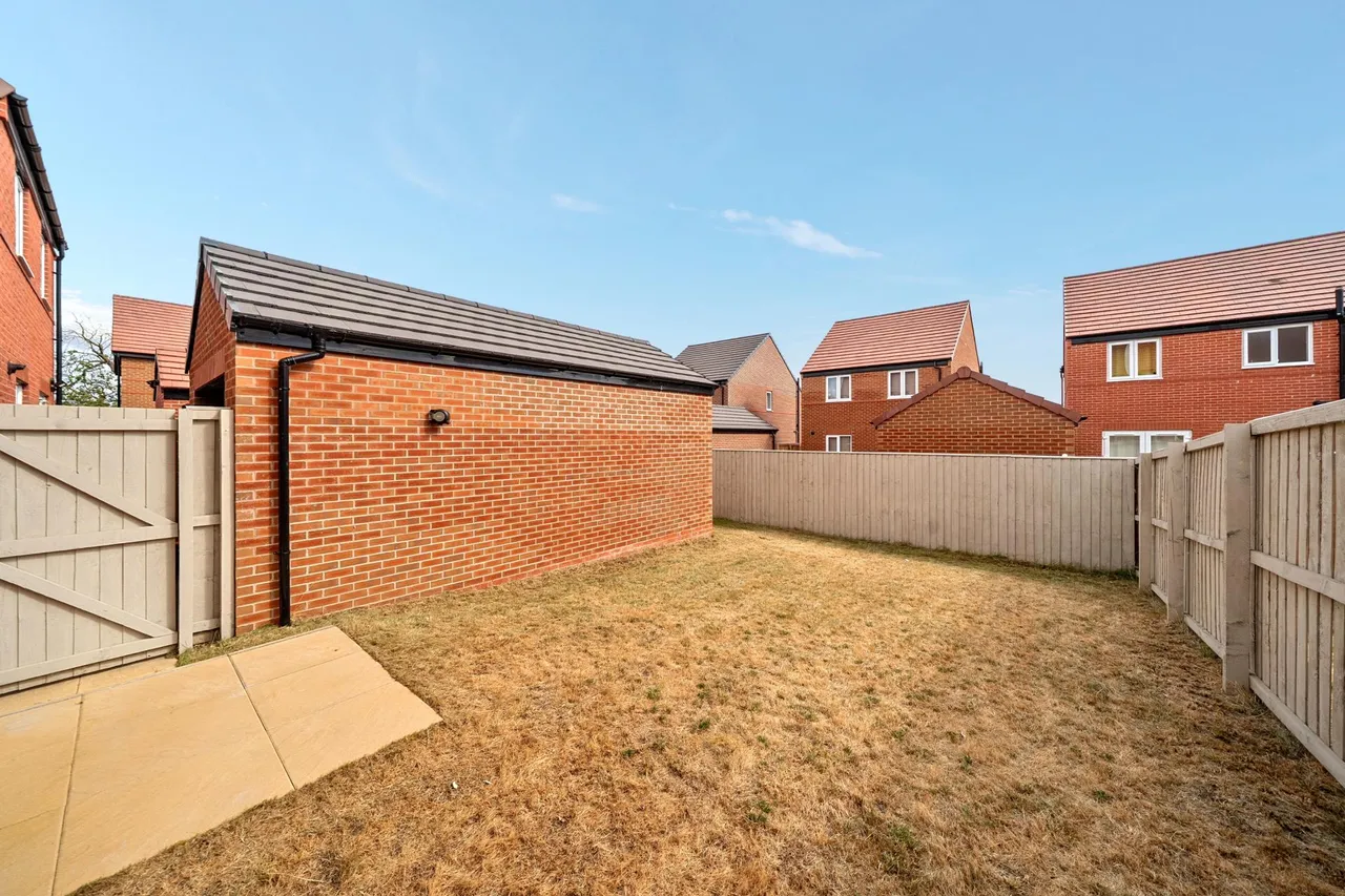Camellia Way, Witham St Hughs, LN6, photo 18