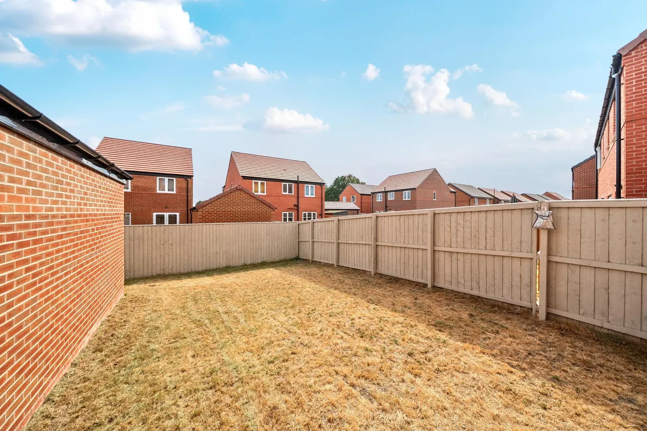 Camellia Way, Witham St Hughs, LN6, photo 19