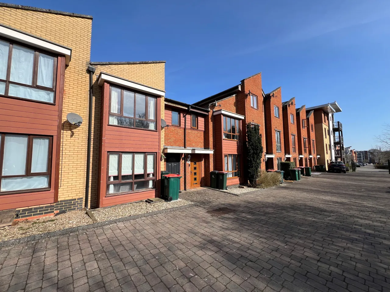 3 bed house to rent, Three Bridges, RH10