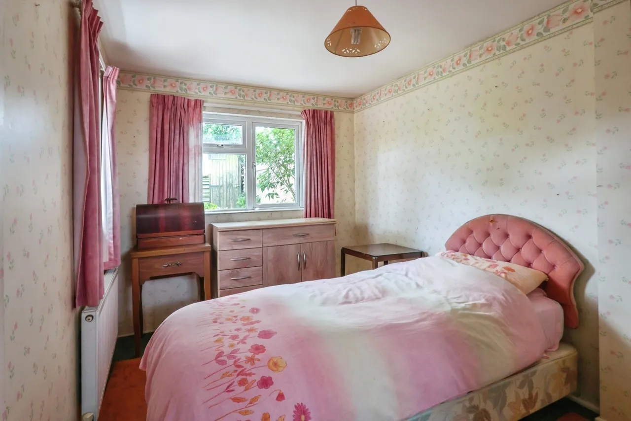 Seliot Close, Oakdale, BH15, photo 9