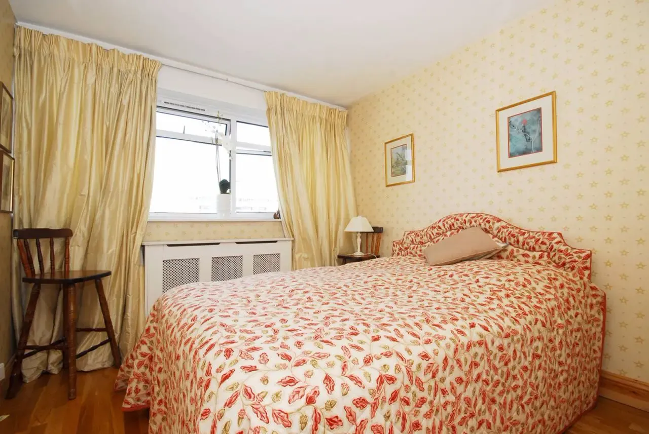 Churchill Gardens, London, SW1V, photo 5