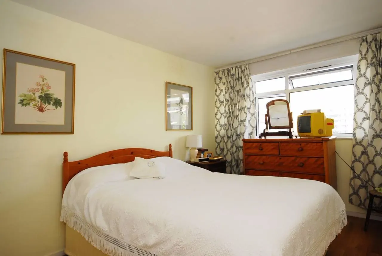 Churchill Gardens, London, SW1V, photo 4