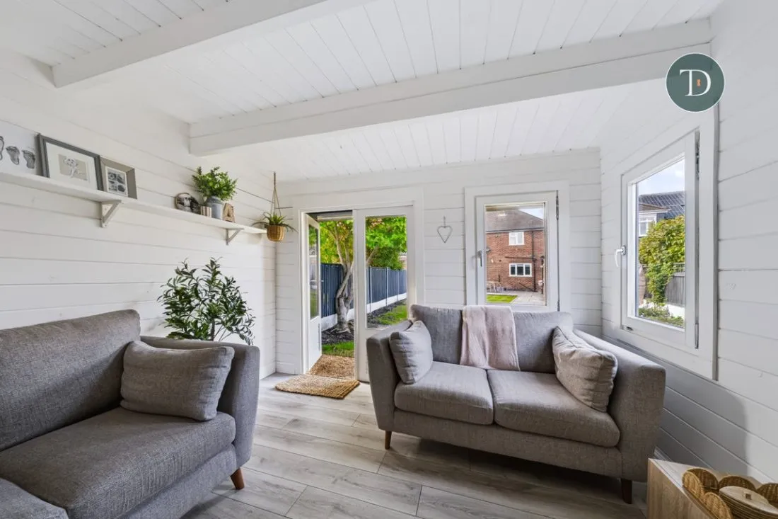 Heath Grove, Little Sutton, CH66, photo 29