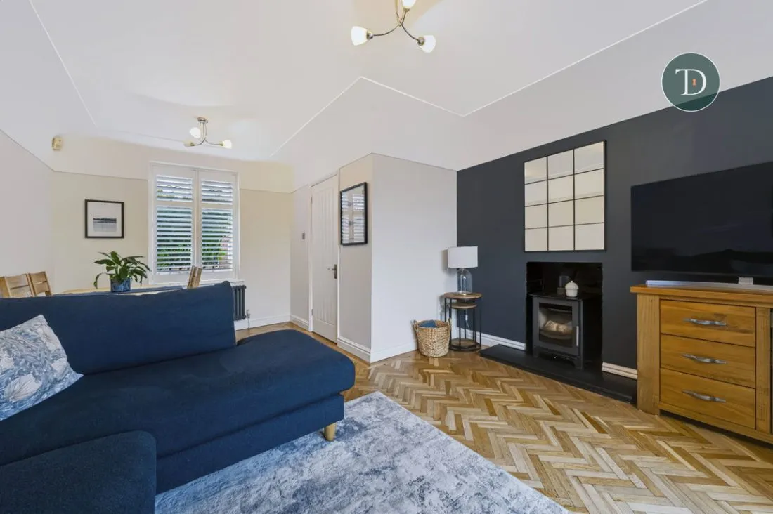 Heath Grove, Little Sutton, CH66, photo 8