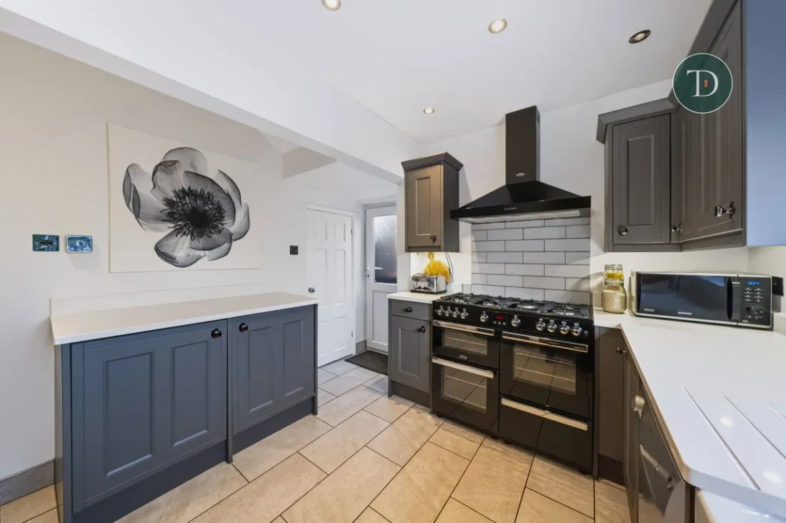 Heath Grove, Little Sutton, CH66, photo 11