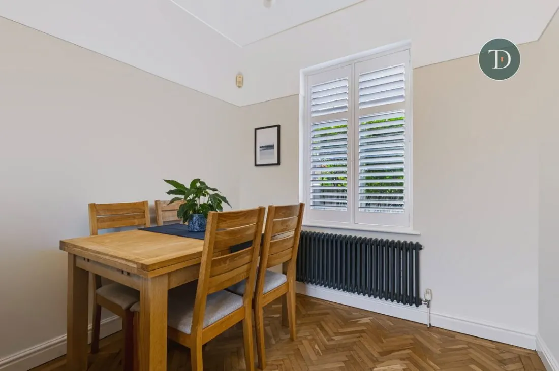 Heath Grove, Little Sutton, CH66, photo 9
