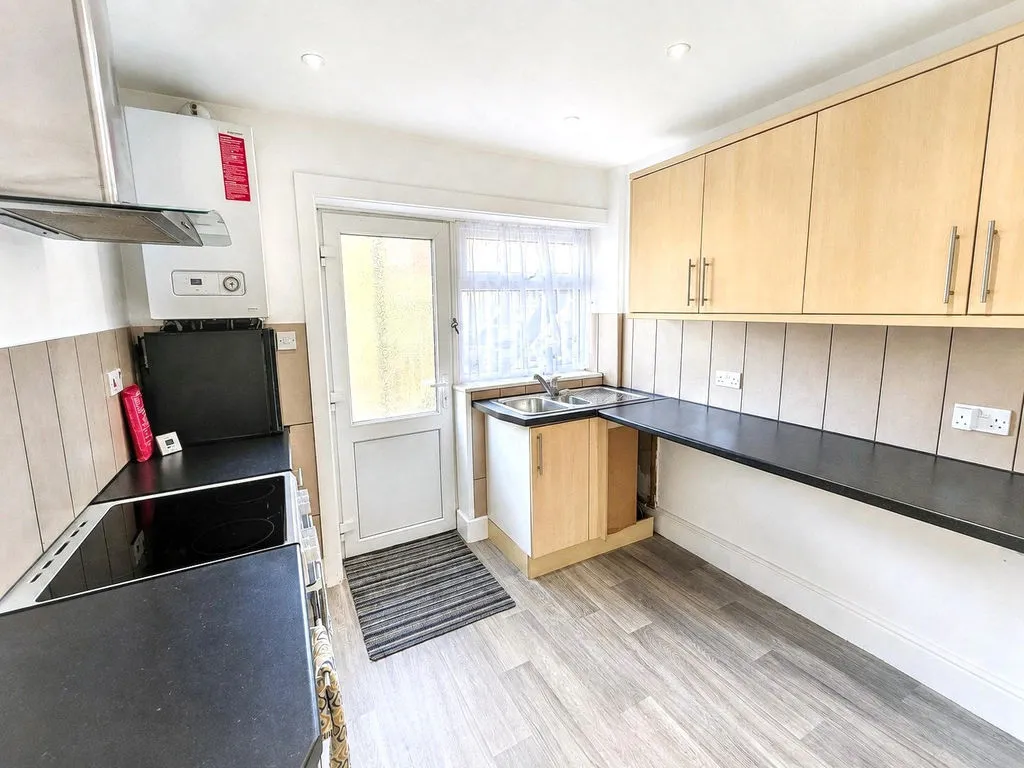 Heathcote Road, Bournemouth BH5 1EY, photo 4