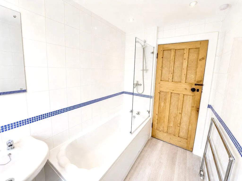 Heathcote Road, Bournemouth BH5 1EY, photo 13