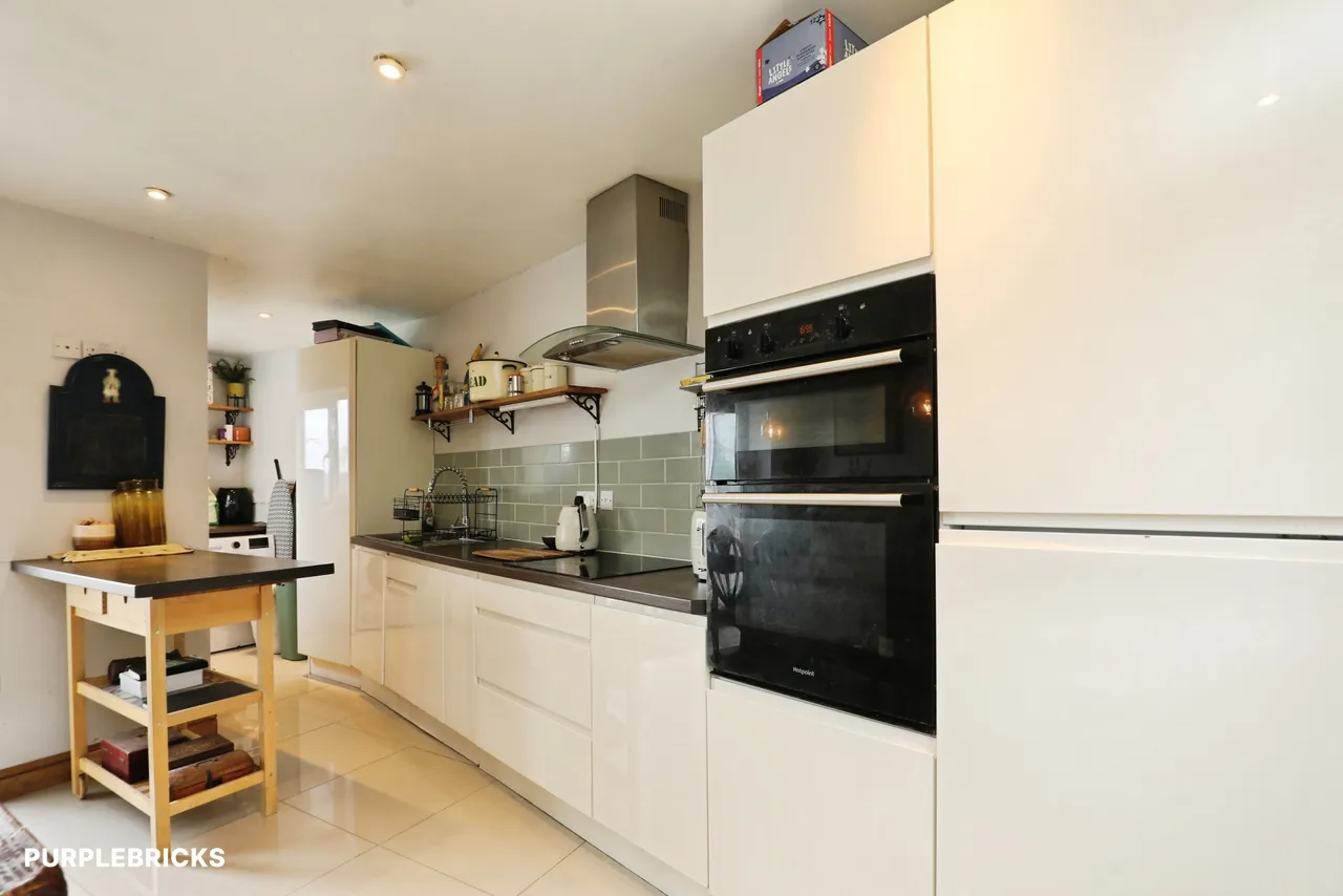 St. Edmunds Avenue, Newcastle, ST5, photo 12