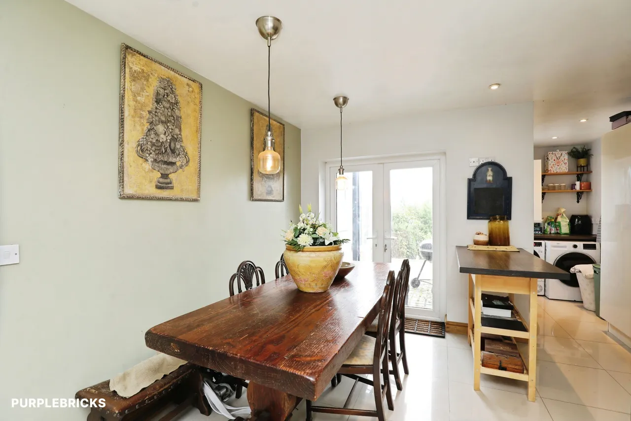 St. Edmunds Avenue, Newcastle, ST5, photo 10