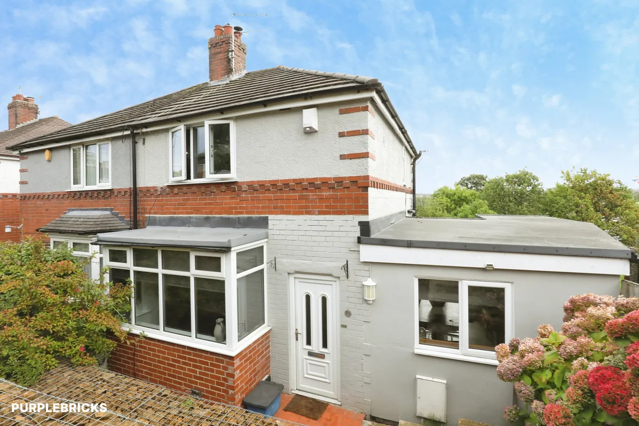 2 bed house for sale, St. Edmunds Avenue, Newcastle, ST5