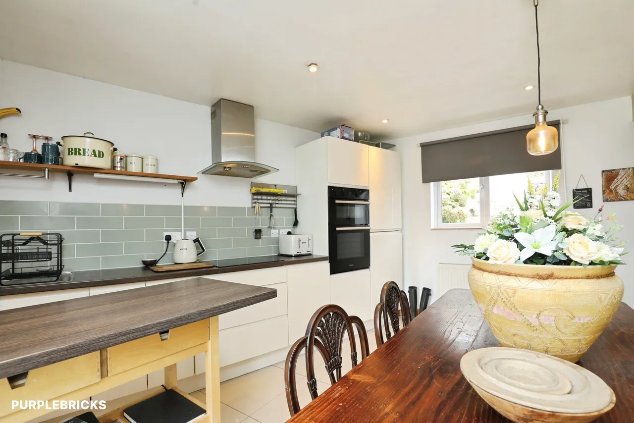 St. Edmunds Avenue, Newcastle, ST5, photo 13
