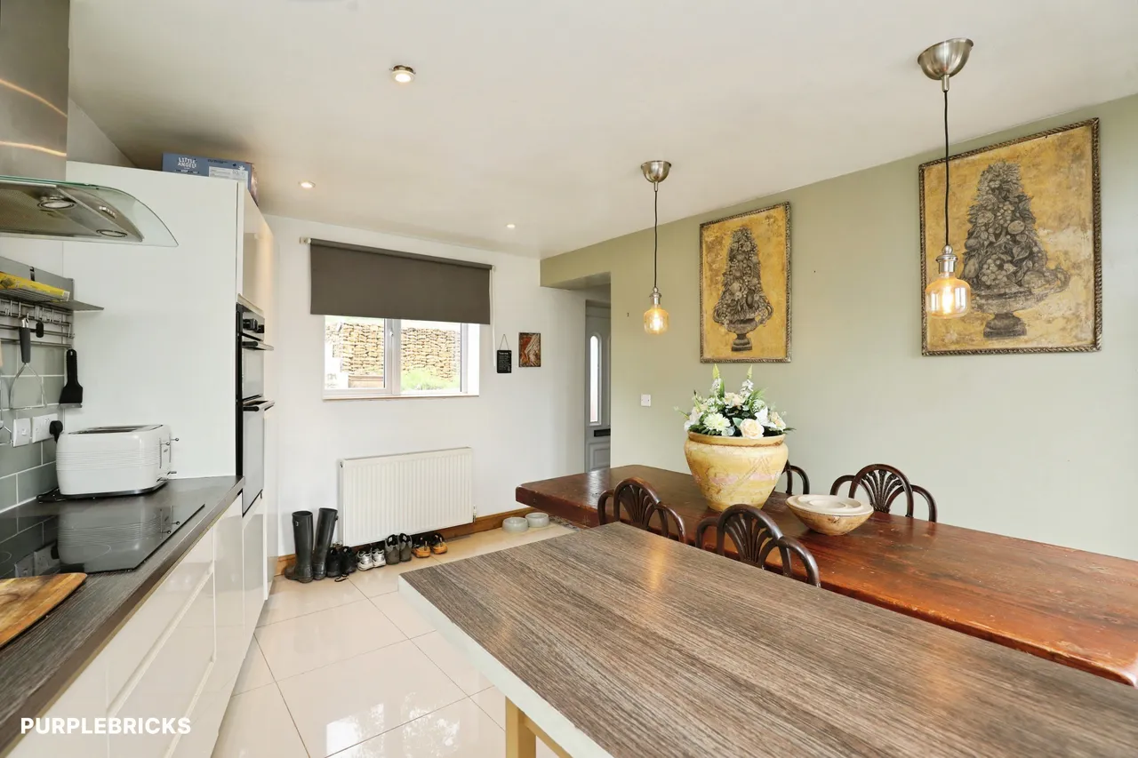 St. Edmunds Avenue, Newcastle, ST5, photo 6
