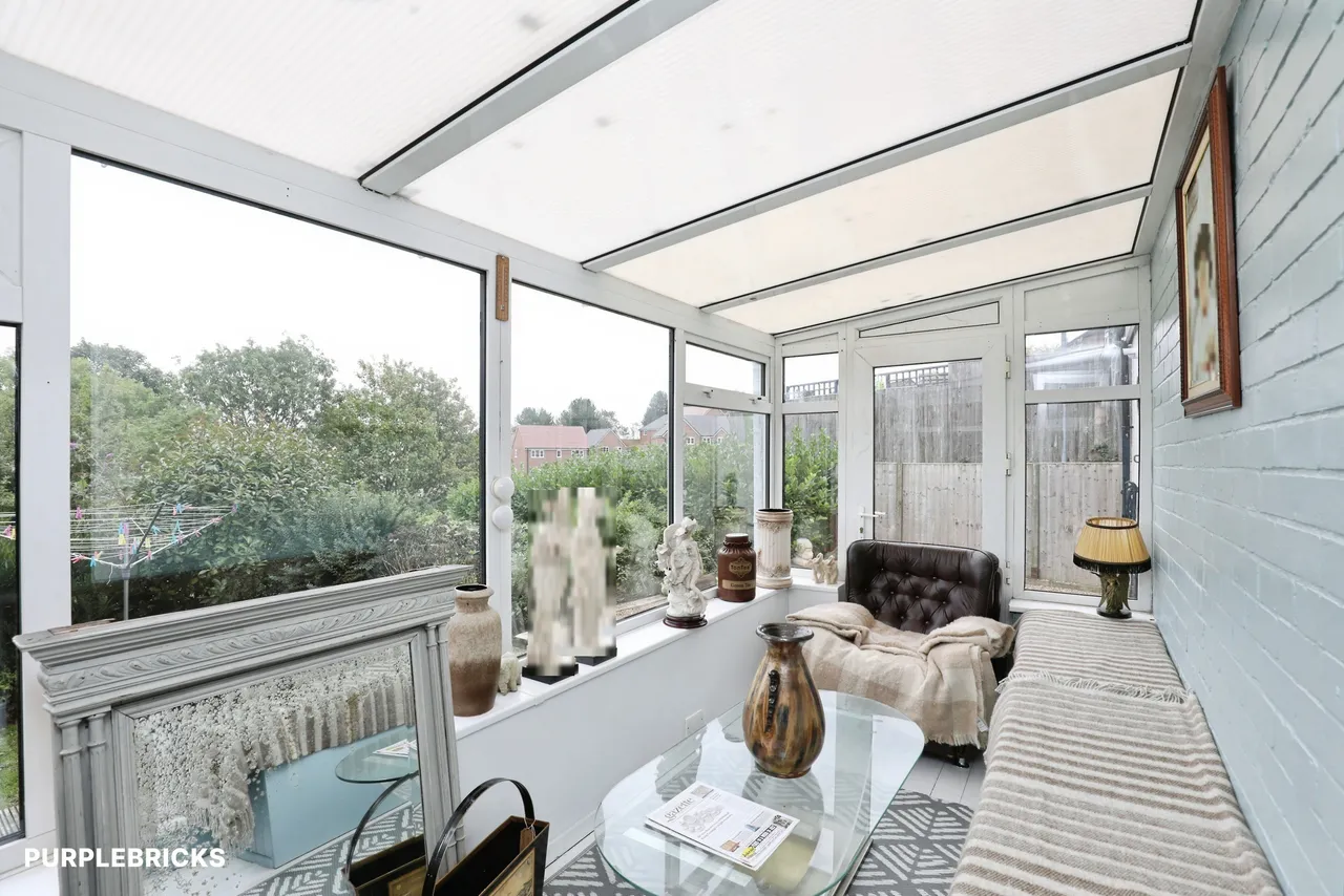 St. Edmunds Avenue, Newcastle, ST5, photo 16