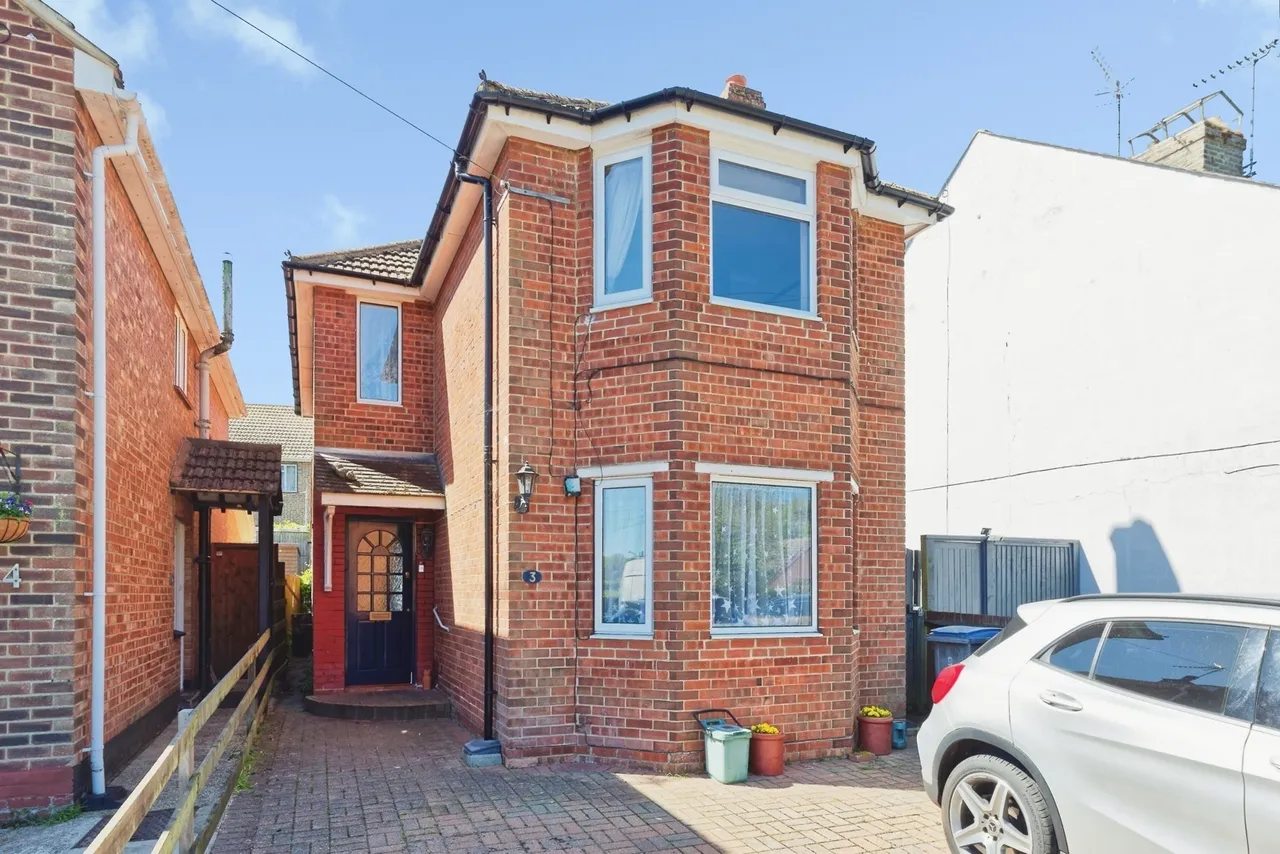 3 bed house for sale — Valley Road, Dover, Kent, CT17