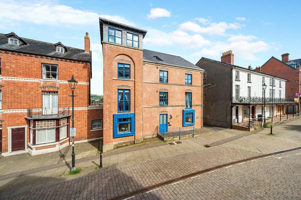 Spa Heights, High Street, Llandrindod Wells, Powys, LD1 6AG, photo 18
