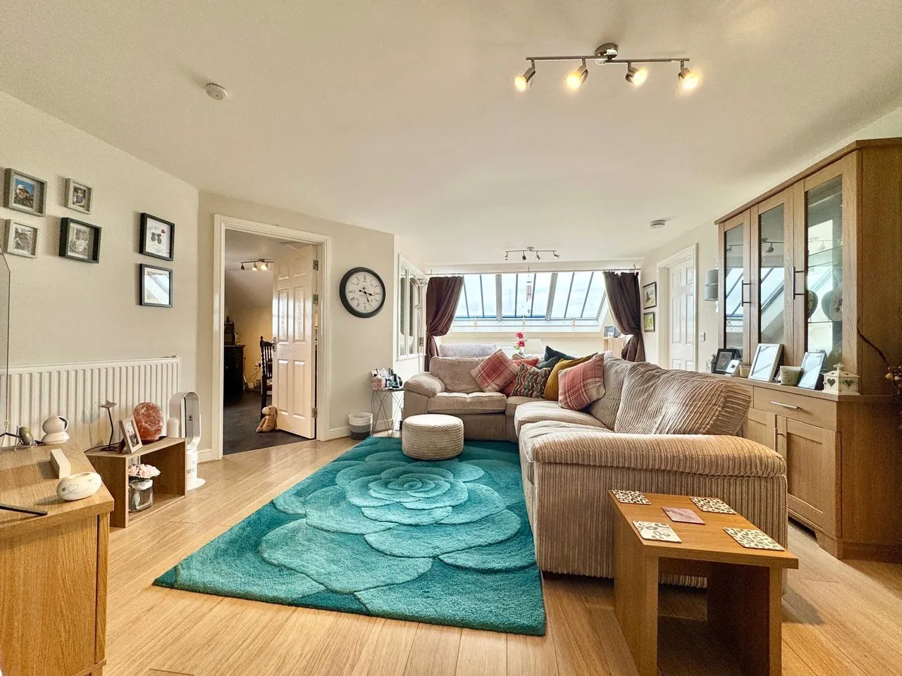 Spa Heights, High Street, Llandrindod Wells, Powys, LD1 6AG, photo 3