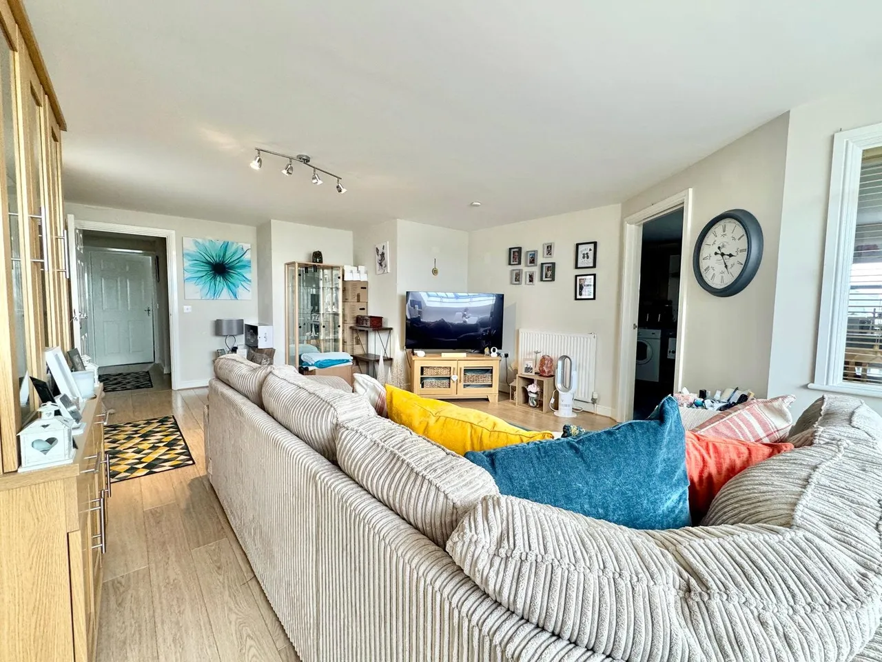 Spa Heights, High Street, Llandrindod Wells, Powys, LD1 6AG, photo 5
