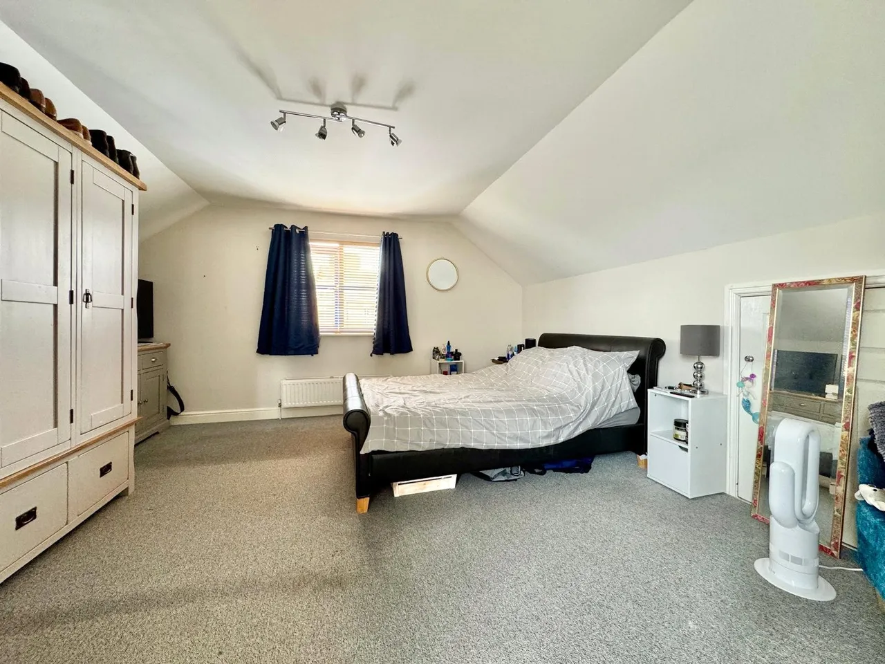 Spa Heights, High Street, Llandrindod Wells, Powys, LD1 6AG, photo 11