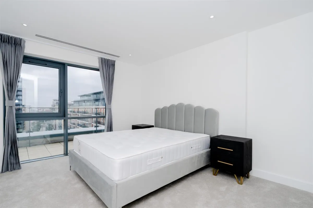 Flat , Fairbank House, Beaufort Square, London, photo 5