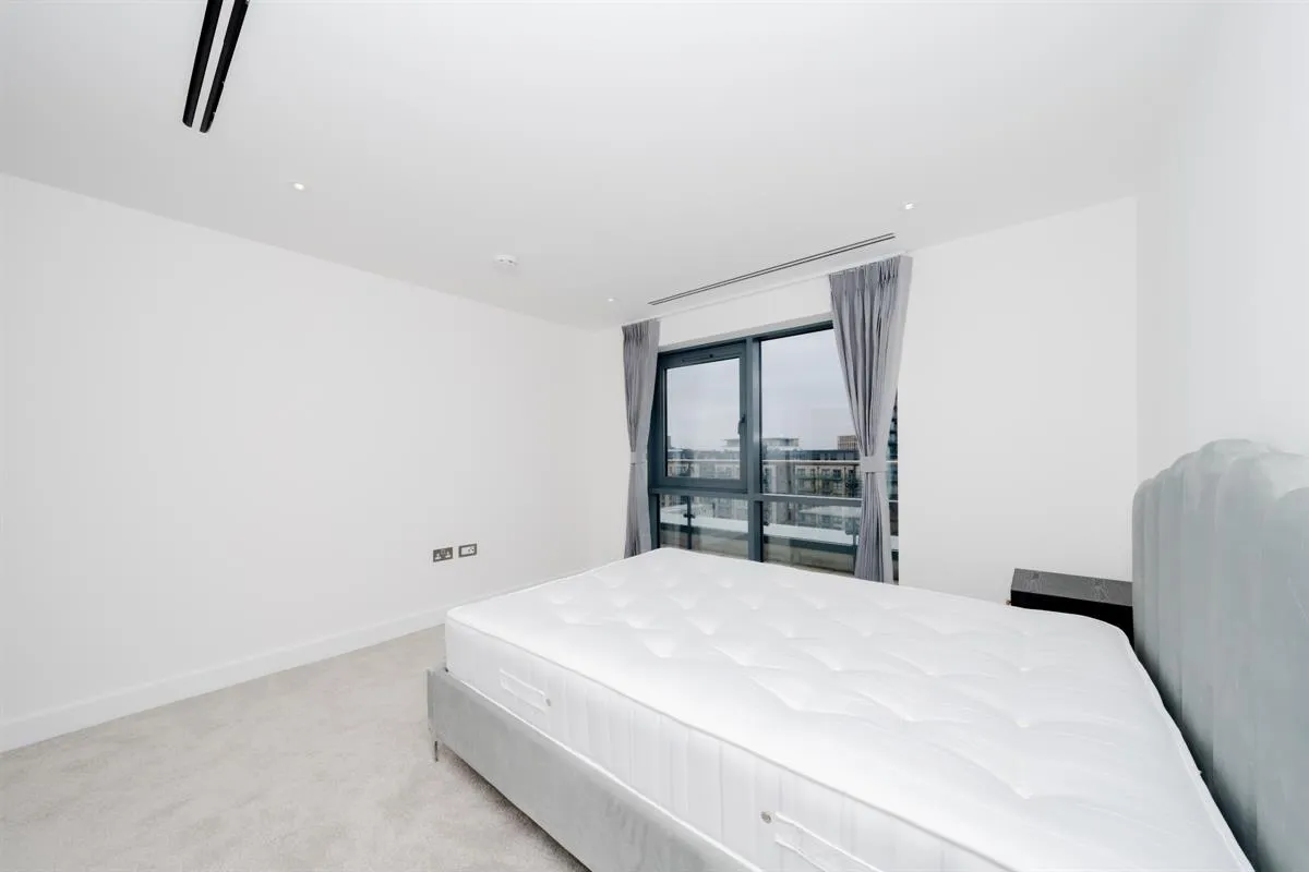 Flat , Fairbank House, Beaufort Square, London, photo 4